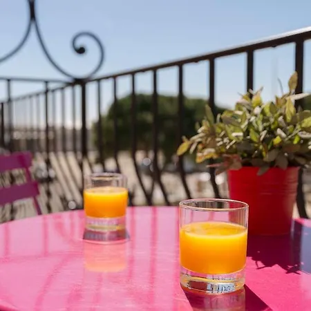 Og Boutique Cassitel, 2* Cassis