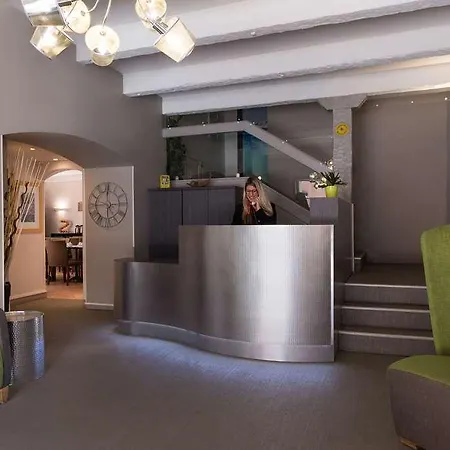 Og Boutique Cassitel, Otel 2*