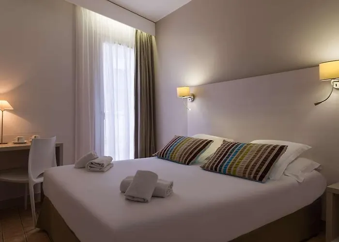 Og Boutique Cassitel, Cassis